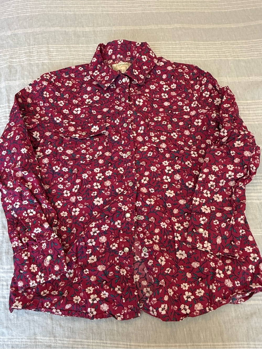 Shyanne Magenta Floral Button-Down Shirt